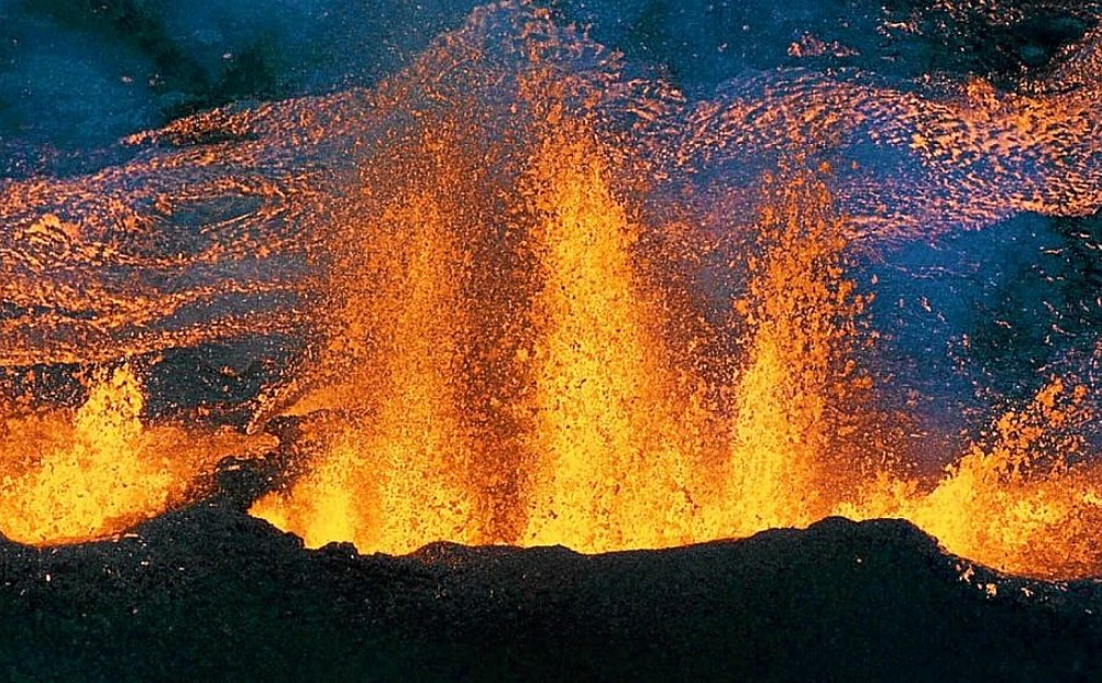 VOLCANES LAVA NATURALEZA TERREMOTOS 