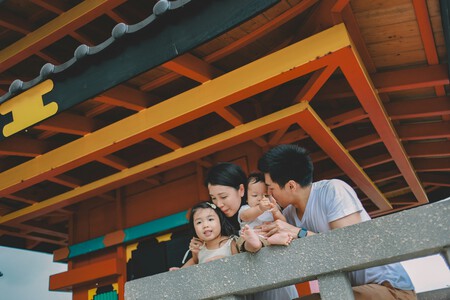 2026 PADRES CON BEBES COREANOS. EN COREA AUMENTA LA NATILDAD LUEGO DE AÑOS DE BAJA